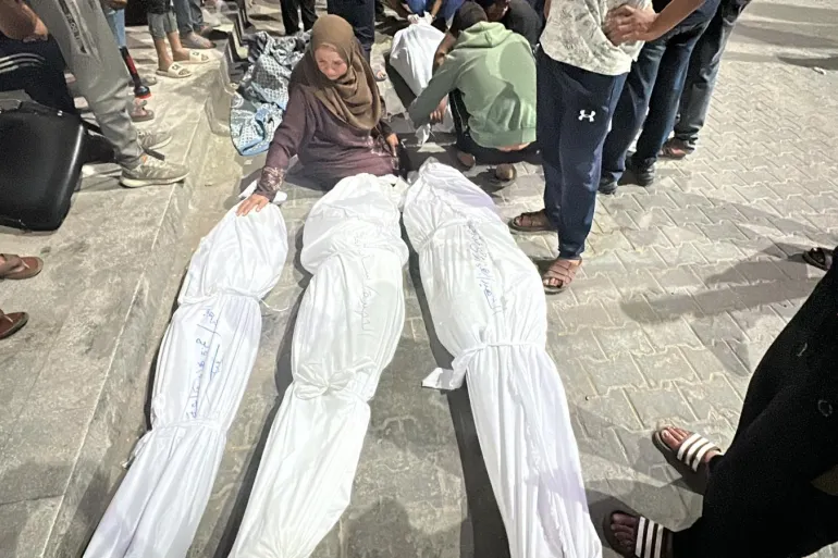 Les frappes aériennes israéliennes tuent neuf Palestiniens alors que Gaza se prépare pour l’Aïd al-Fitr